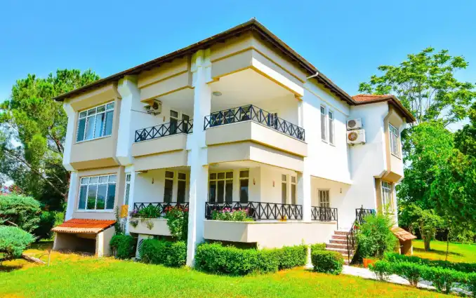 Villa Malikane, Dalaman Güzelyurt'ta 12 Kişilik Kiralık Villa - Onlinevillam